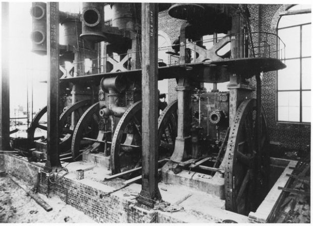 45 assembly of bf vertical blowing engine 1914