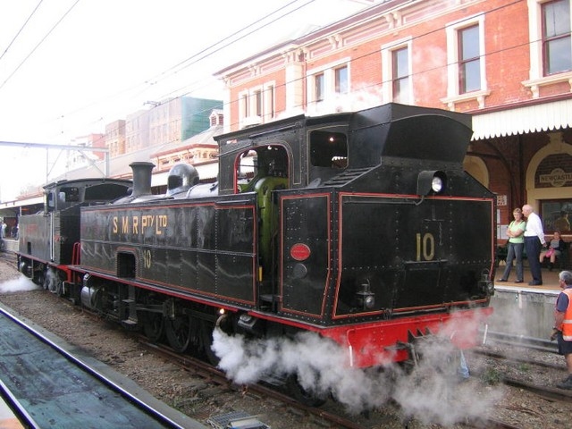 No.10 was built by Beyer Peacock of Manchester in 1911, No.18 was built in 1915 and restored in the Southern Highland.